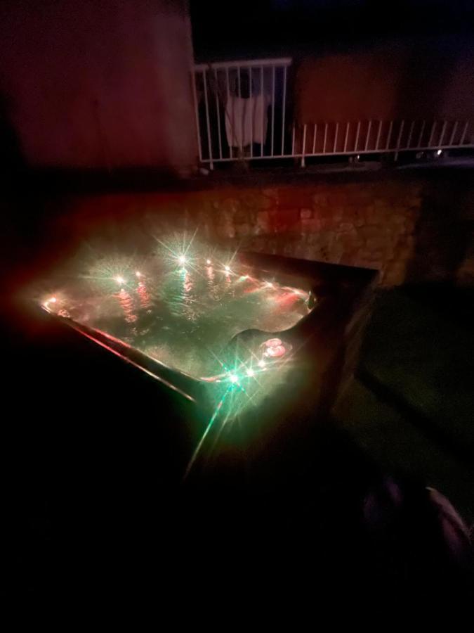 Beau Loft Room Proche Mont Saint Michel Jaccuzi Illimite En Plein Centre 아브랑슈 외부 사진